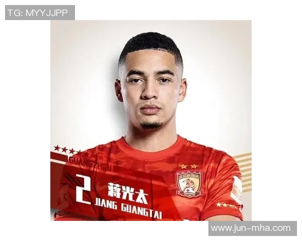 从平凡到辉煌普通家庭出身的足球明星逆袭人生的传奇故事 从平凡到辉煌普通家庭出身的足球明星逆袭人生的传奇故事