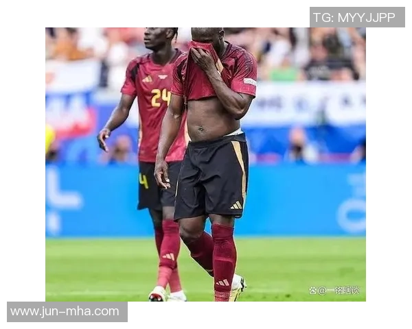 足球明星也有啤酒肚揭秘运动员的饮食与生活方式对身材的影响 足球明星也有啤酒肚揭秘运动员的饮食与生活方式对身材的影响