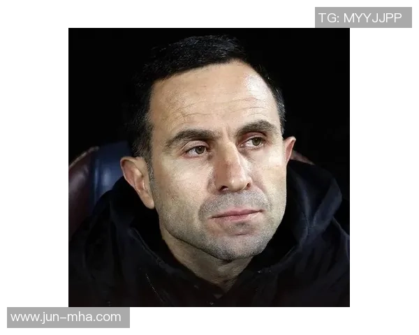 顶级名帅与足球明星的传奇交锋与辉煌历程探秘 顶级名帅与足球明星的传奇交锋与辉煌历程探秘