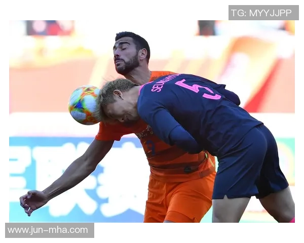 足球明星携手老年手机展现科技与传统的完美融合与温情瞬间 足球明星携手老年手机展现科技与传统的完美融合与温情瞬间